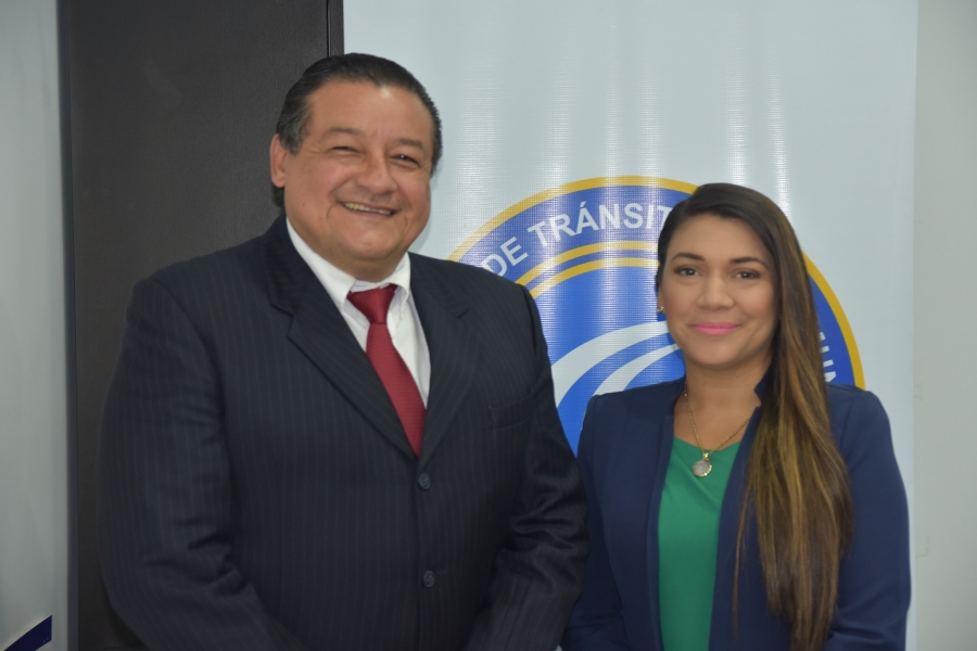 Visita de la Econ. Gina Mac&iacute;as Intriago, Sub Directora Ejecutiva de la Comisi&oacute;n de Tr&aacute;nsito del Ecuador