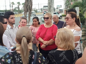 Socializaci&oacute;n para colocaci&oacute;n de sem&aacute;foros con los habitantes de La Aurora