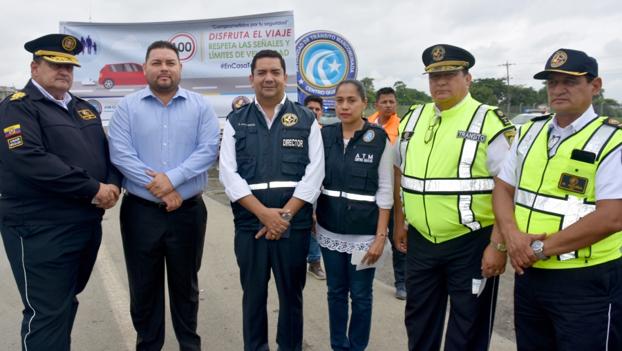 Campa&ntilde;a de seguridad vial "COMPROMETIDOS POR TU SEGURIDAD, en casa TE ESPERAN"