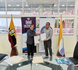 Firma de convenio interinstitucional entre ISTRED y ATMCG-EP