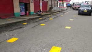 Colocaci&oacute;n de se&ntilde;alizaci&oacute;n horizontal en diferentes zonas del cant&oacute;n Pedro Carbo