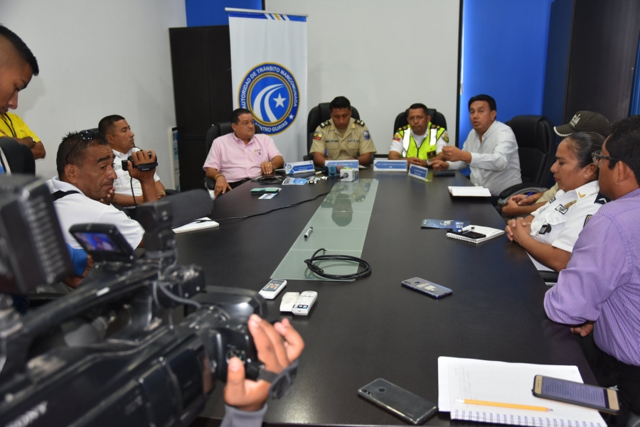 Rueda de prensa sobre "la seguridad integral de los daule&ntilde;os"