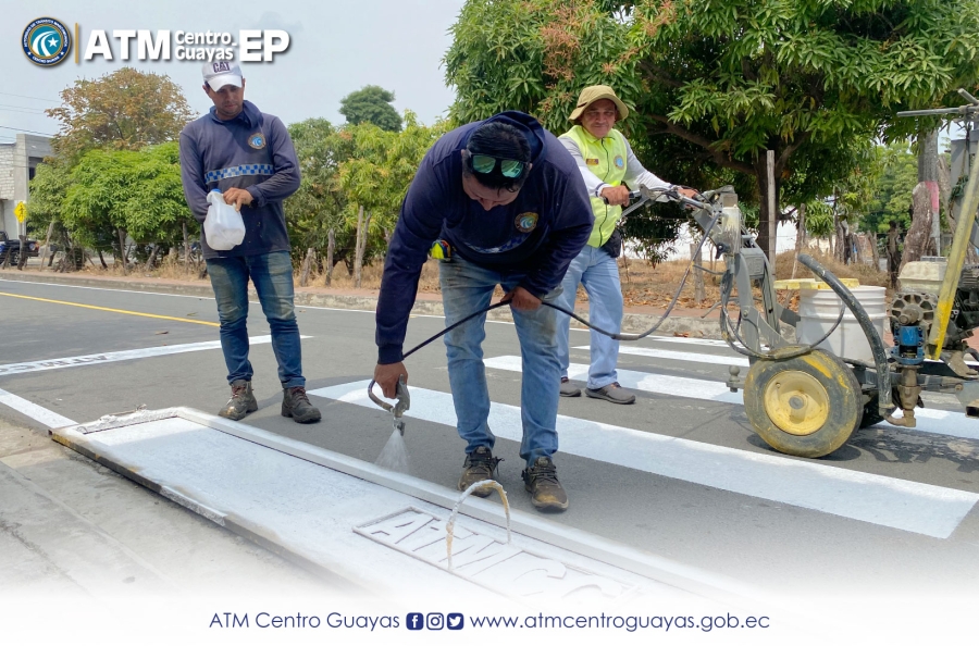 Implantaci&oacute;n de Se&ntilde;al&eacute;tica Horizontal y Reductor de Velocidad en el cant&oacute;n Nobol