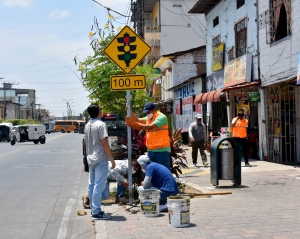 Reubicaci&oacute;n de sem&aacute;foros en Av. Vicente Piedrahita, Daule