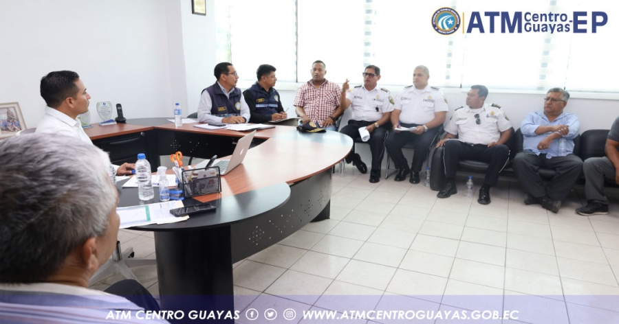 Reuni&oacute;n entre ATM Centro Guayas - EP y Transportistas