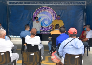 Representantes de tricimotos de la Mancomunidad Centro Guayas exigen operativos de control frente a la informalidad